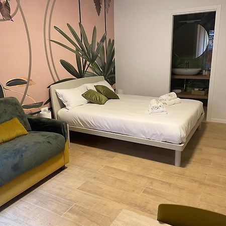 Calari Rooms - Monolocale Bologne Extérieur photo