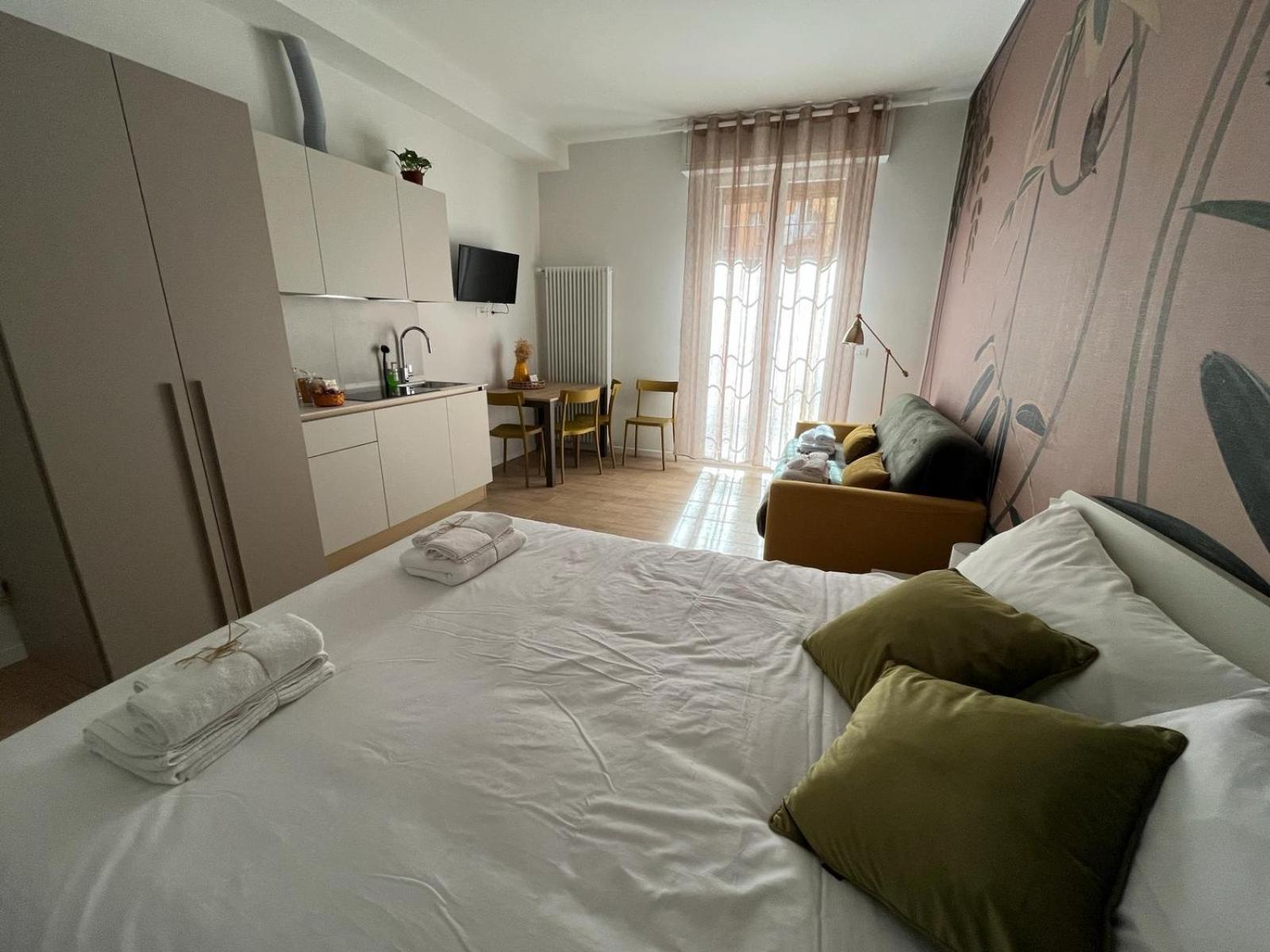 Calari Rooms - Monolocale Bologne Extérieur photo