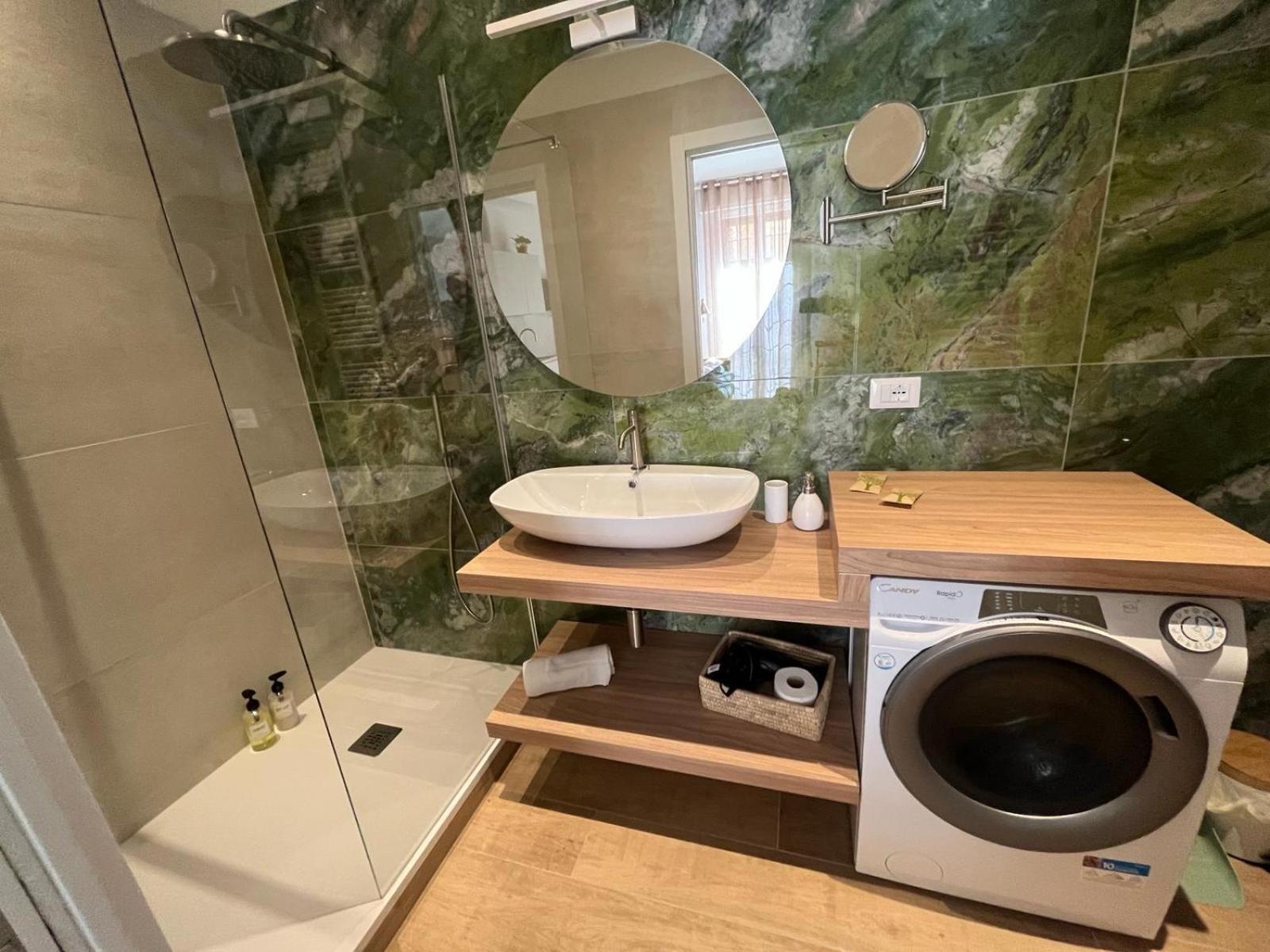 Calari Rooms - Monolocale Bologne Extérieur photo