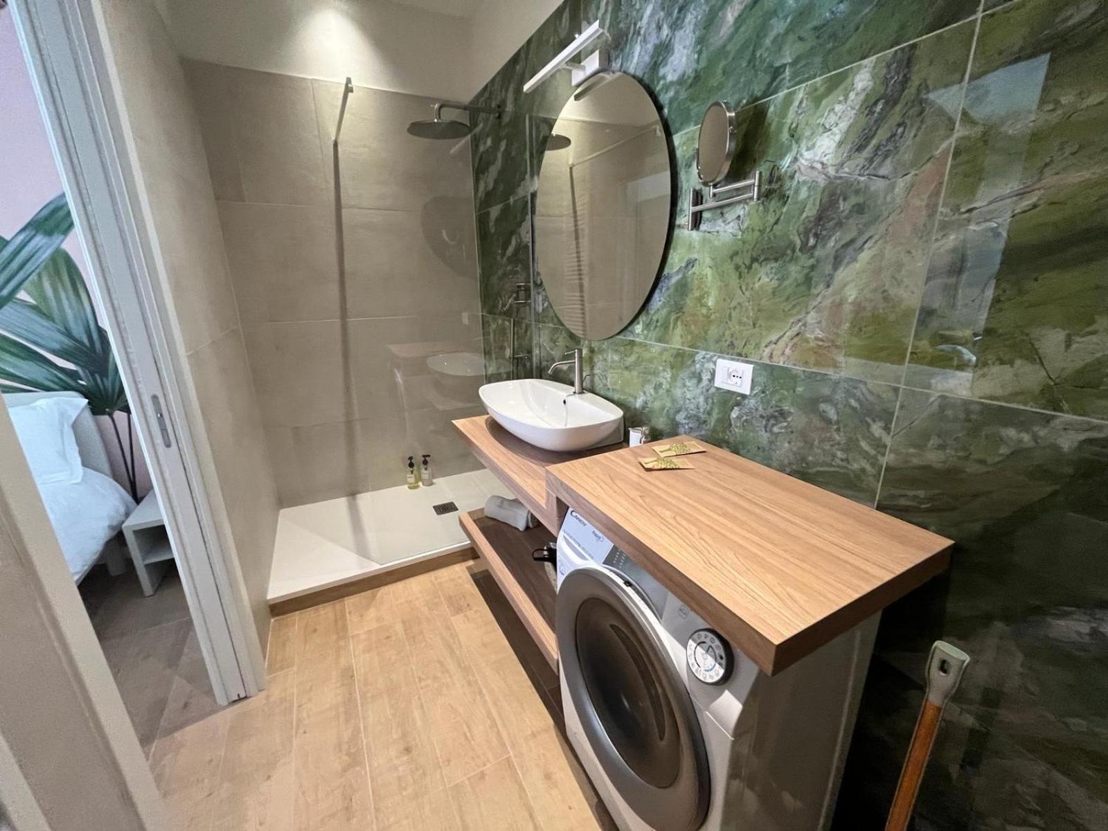 Calari Rooms - Monolocale Bologne Extérieur photo