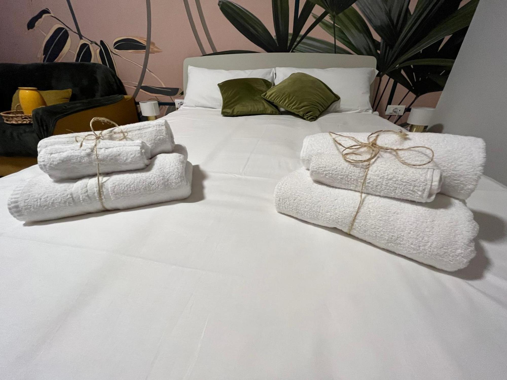 Calari Rooms - Monolocale Bologne Extérieur photo
