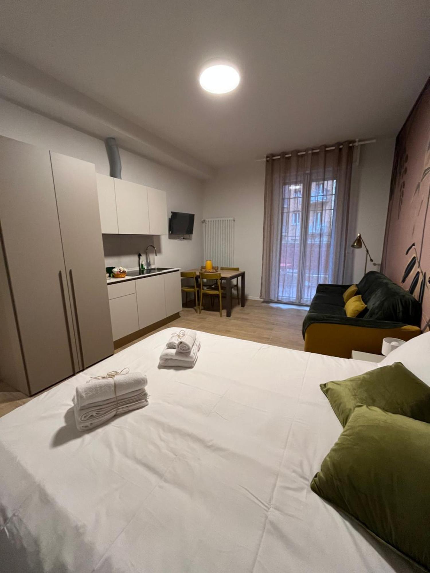 Calari Rooms - Monolocale Bologne Extérieur photo
