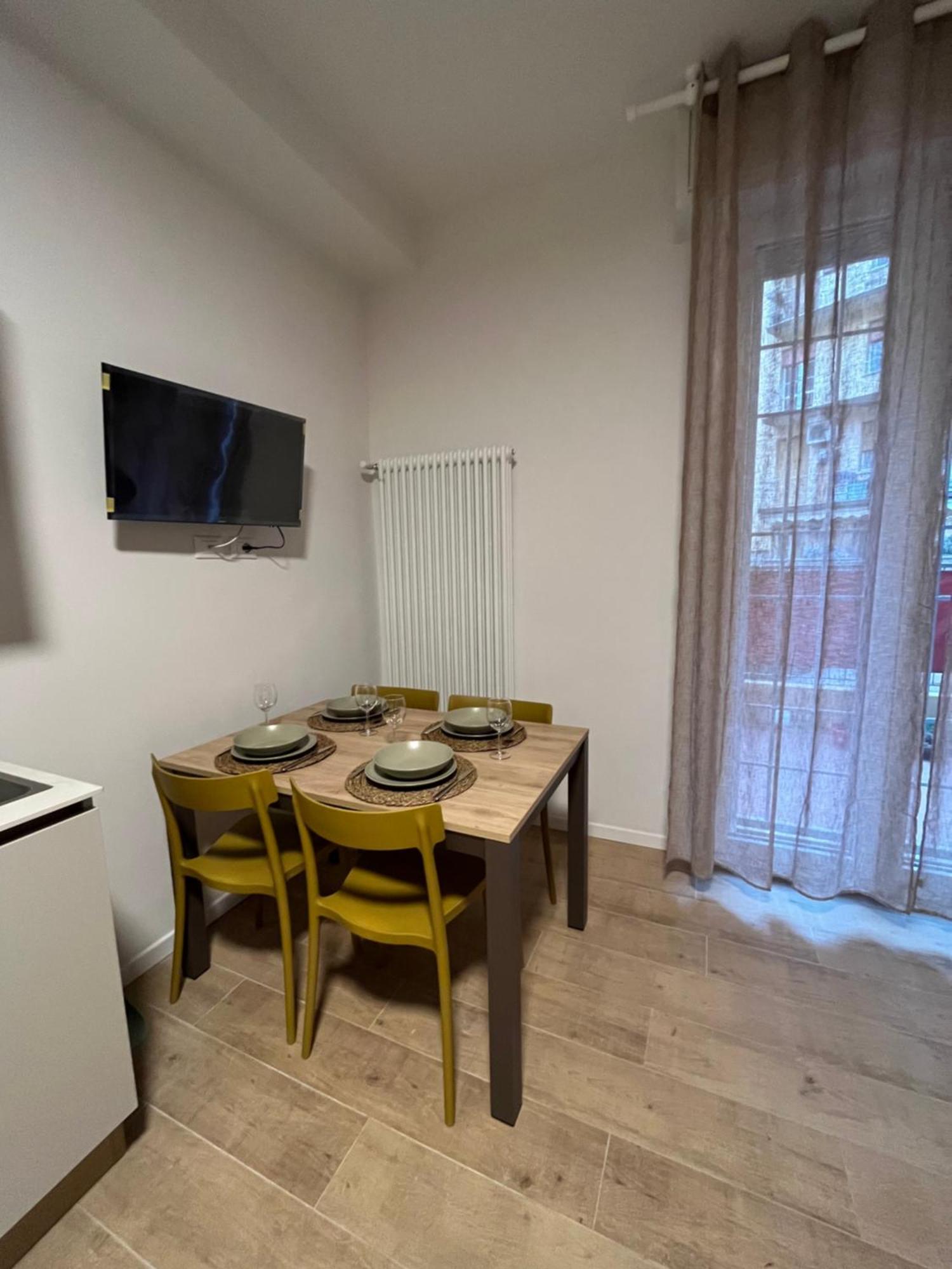 Calari Rooms - Monolocale Bologne Extérieur photo