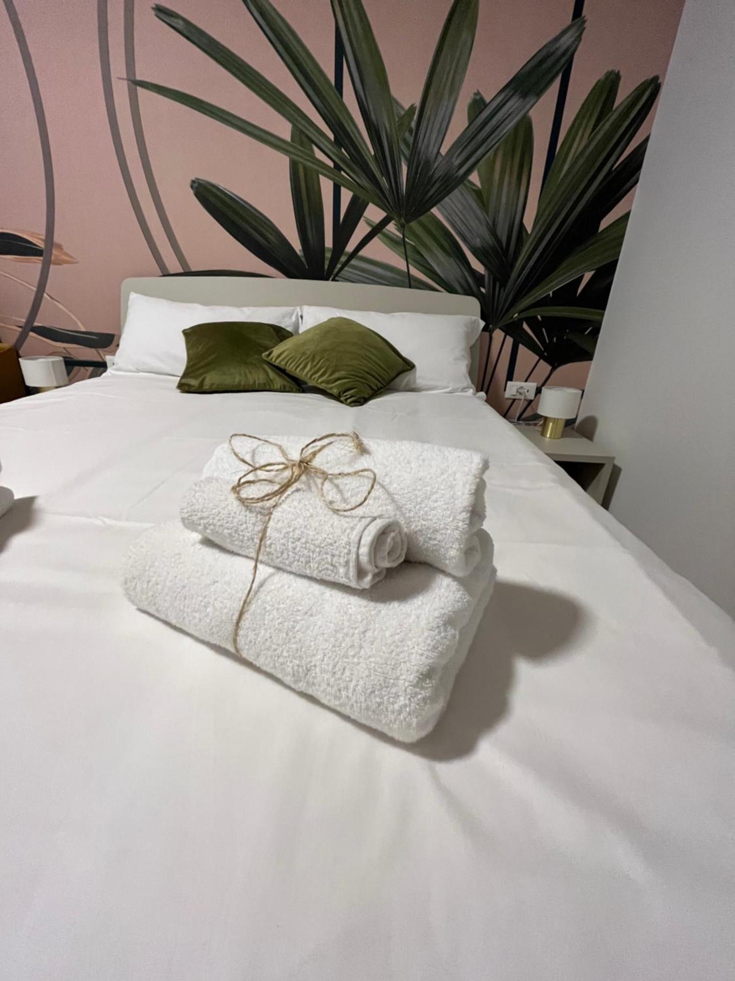 Calari Rooms - Monolocale Bologne Extérieur photo